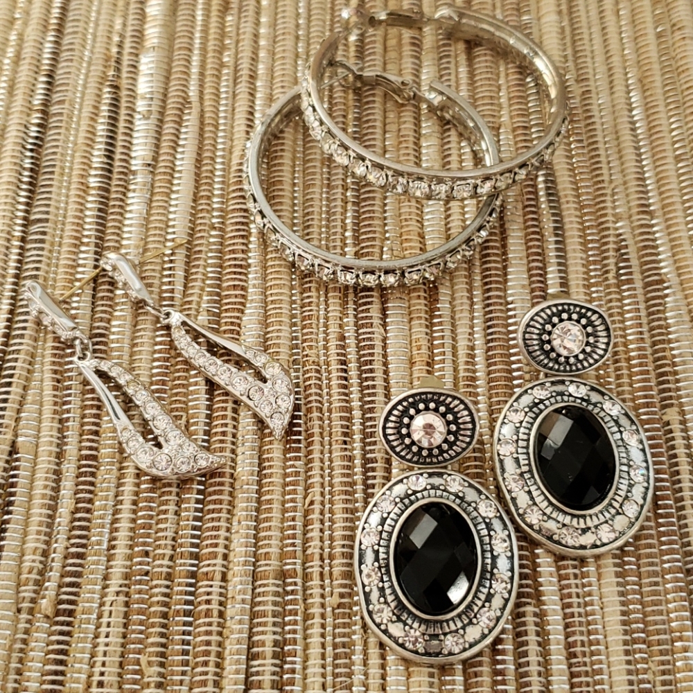 Set of 3 silver sparkle earrings